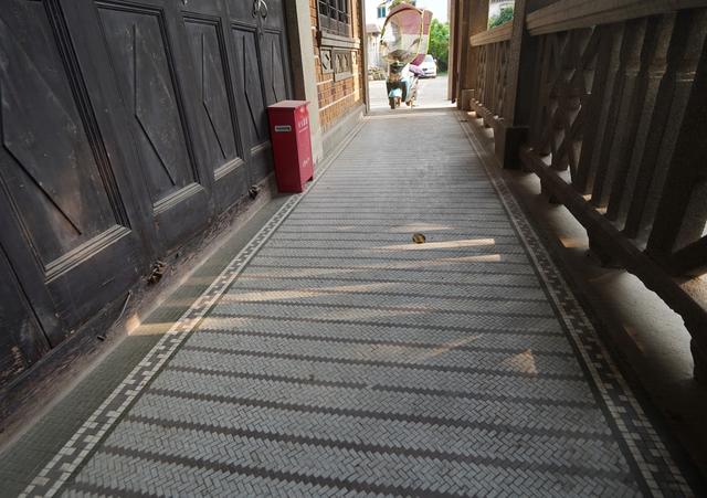 上海大亨建1800米豪宅孝敬老妈，经历抗战血雨腥风，今仍神采奕奕