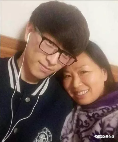 
原创
55岁学霸妈妈上头条：最好的教育就是和孩子一起进步！


