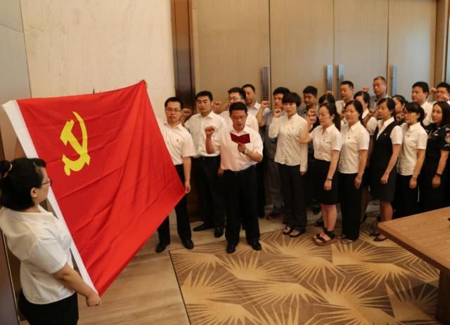 
原创
大学生应该选择入党还是入学生会？哪种选择更重要


