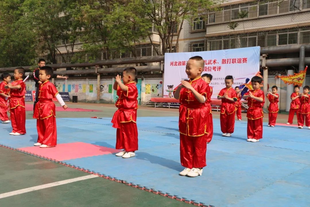 【菁菁校园】少儿武术魂 石外在传承