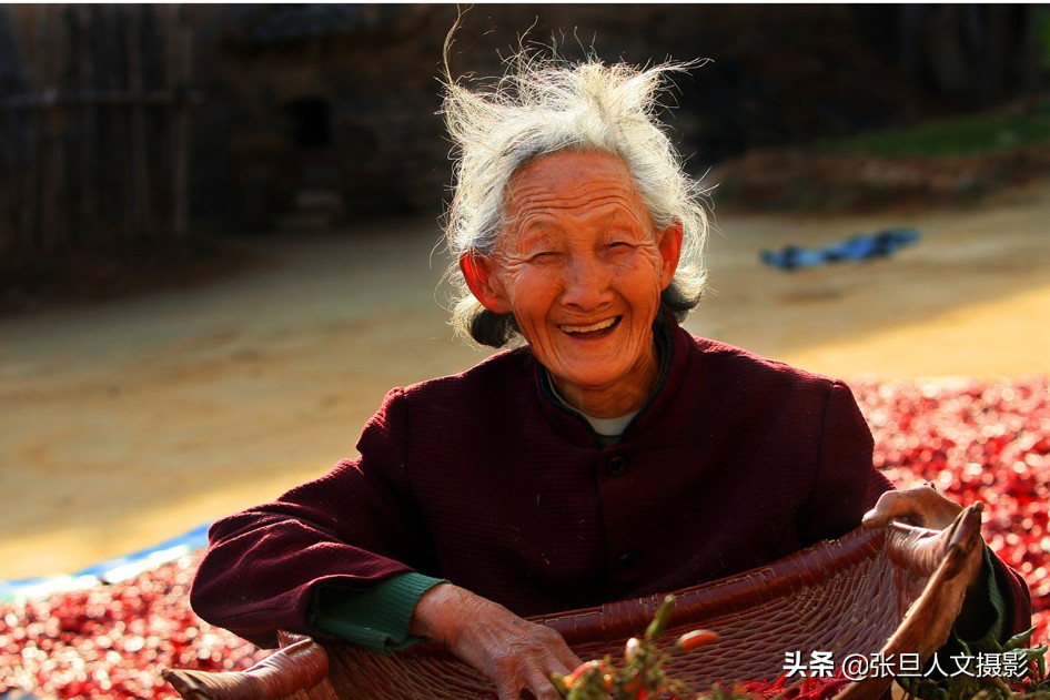 母亲是天下最美的人 勤劳朴实 小编用几张照片赞美天下的母亲
