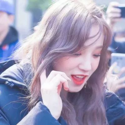 超级可爱的图片女生 9aea009bebd34591b9bf2eb0deca2d4f.jpeg