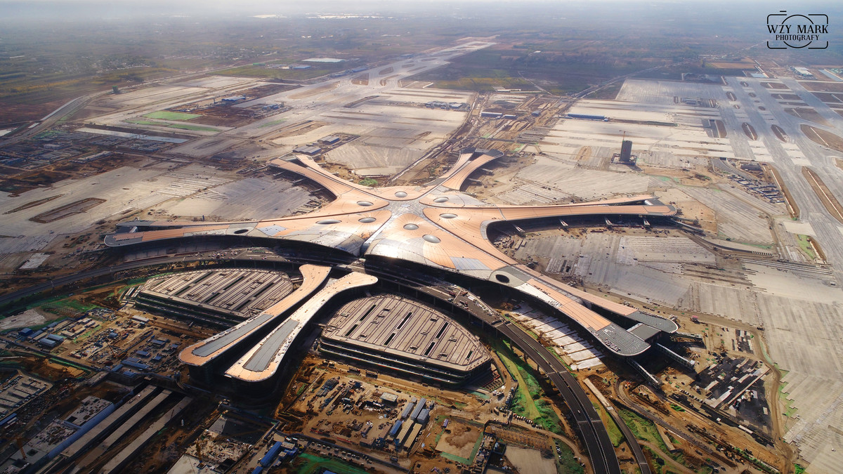 北京2020gdp和广州拉开差距_广州地铁线路图2020(3)