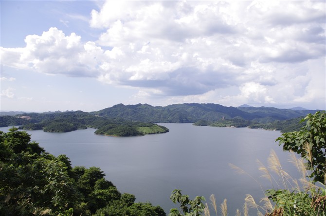 酒埠江镇酒仙湖村