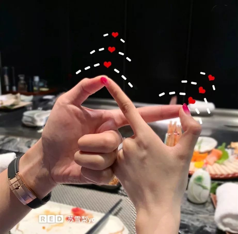 亲密照甜skr人!情侣照按这100种pose拍,超让人羡慕!