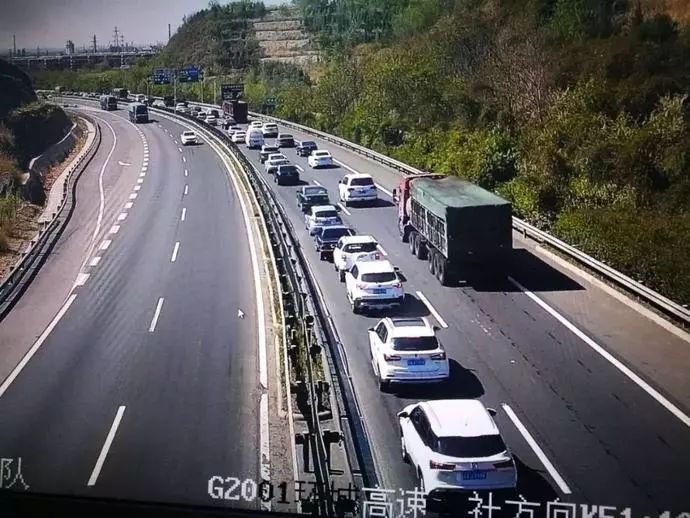 截至今日10:35,省内高速路况↓↓↓  1 ★太原绕城高速东环段,松庄至