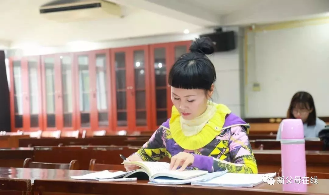 
原创
55岁学霸妈妈上头条：最好的教育就是和孩子一起进步！


