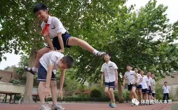 “跳山羊”都去日本了,我们的体育课只剩下“小绵羊”了 mg平台注册