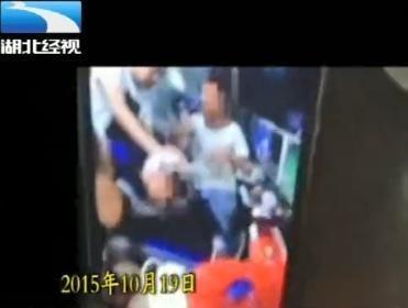 
小学女教师倒在宿舍地上凶手是自己的学生年小不追究法律责任


