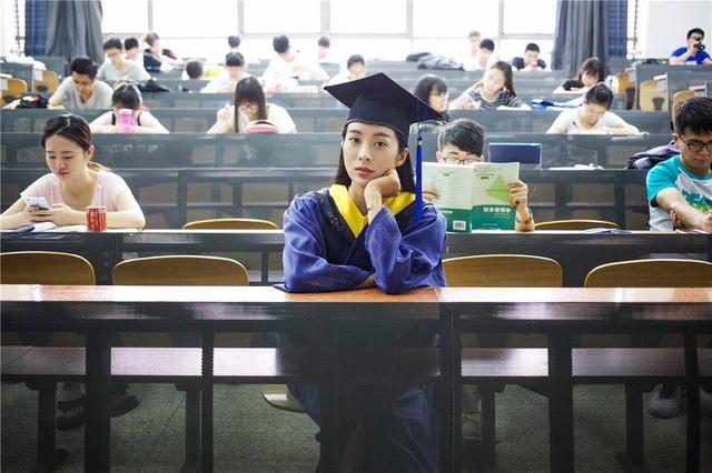 
今年34岁了，考公务员还会有前途吗？网友：“钱途”无量！


