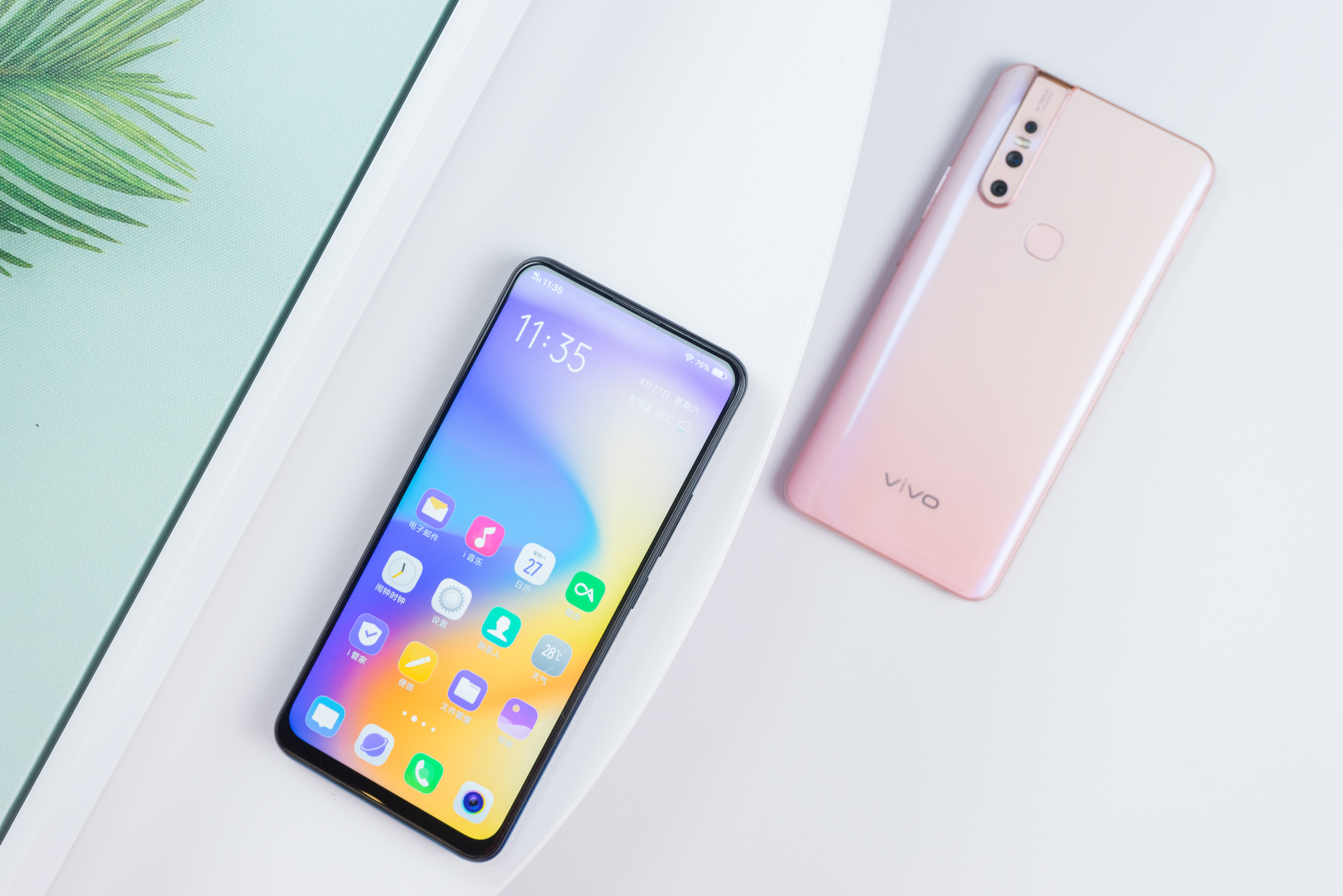 2k最美手机!vivo s1上手:把华为按在地上摩擦