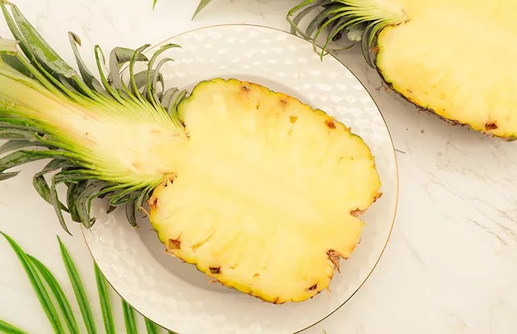 菠萝怎么吃最好吃最甜 e292ab03f4bd4d79a3012f670f81d577.jpeg