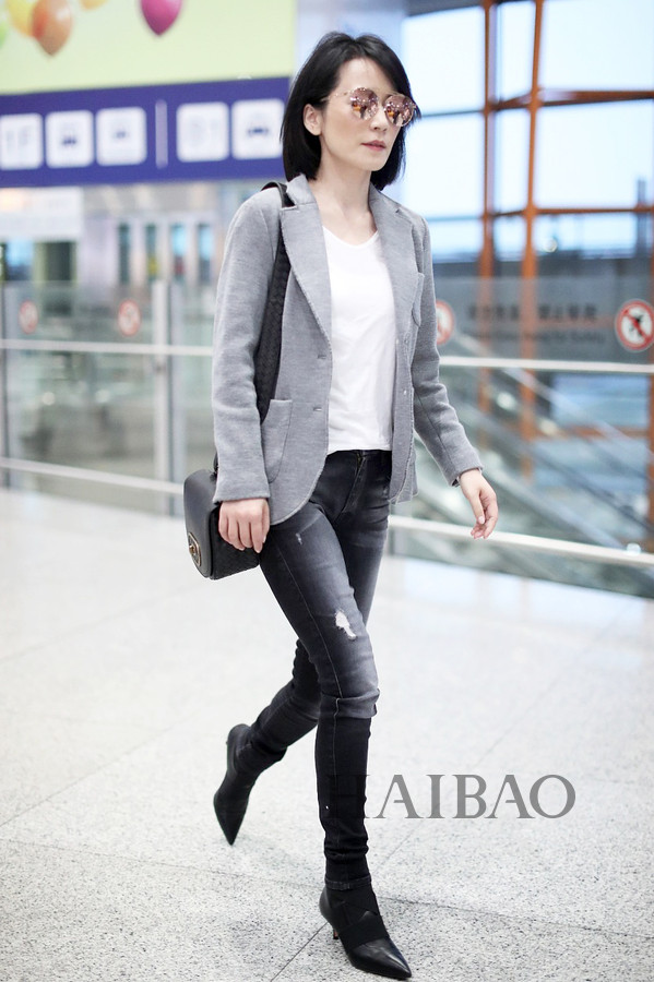 陈数、袁泉、俞飞鸿三位女神告诉你，女人过了35岁如何通过穿