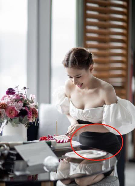 何超莲晒庆生美照小腹微隆疑似怀孕,本人却这样幽默回应