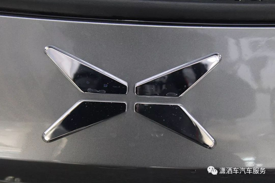 新款的小鹏汽车,康得新车衣施工,新车新车衣