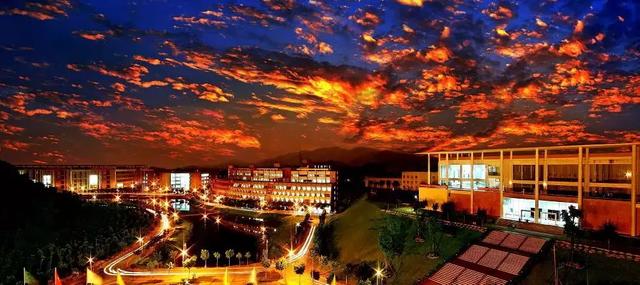 2019最新亚洲大学排行榜出炉,广东三校进百强!实力超赞!
2019最新亚洲大学排行榜出炉,广东三校进百强!实力超赞!
