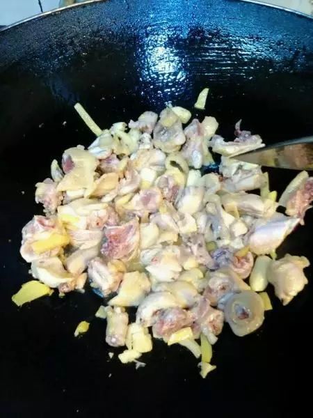 蒜头怎么做才好吃又香 f650b32a408f4f9283dbf19e4c00a249.jpeg