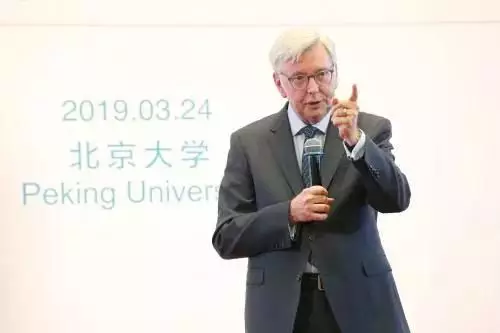 剑桥大学接受中国高考成绩直申,还有哪些国家和学校也可以呢?
剑桥大学接受中国高考成绩直申,还有哪些国家和学校也可以呢?