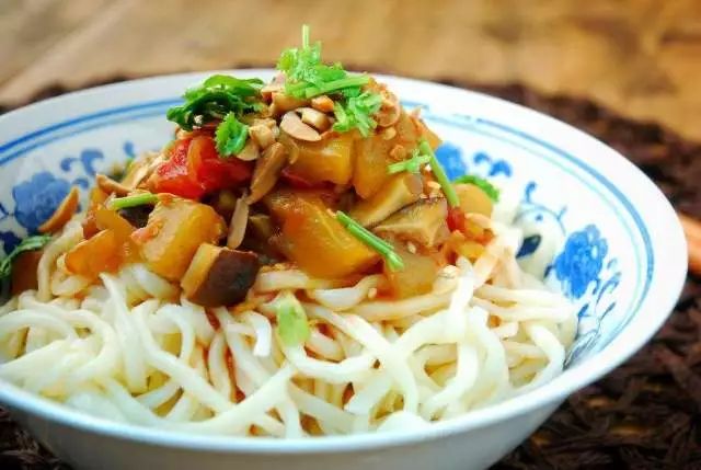 怎么做西红柿鸡蛋炝锅面 fe173c1ed3c94b18af338151945e80c5.jpeg