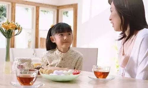 吃饭时不要这样教育孩子! 金沙城