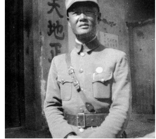 施剑翘刺杀孙传芳为父报仇,哥哥施中诚为了前