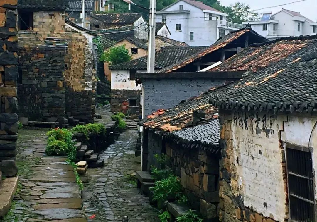 黑石村人口_宁阳县葛石镇黑石村(2)