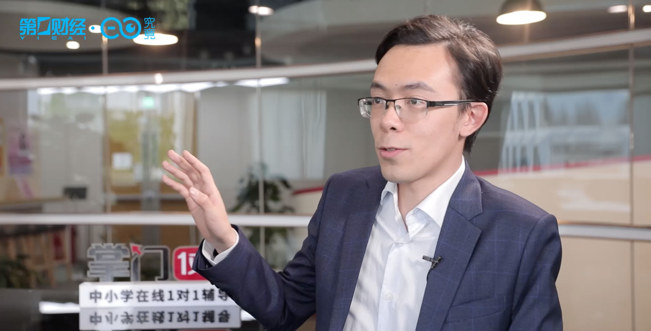 
掌门1对1张翼：用优秀思维构建教育界的“超级平台”


