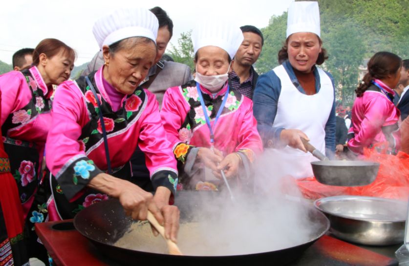 德江乡村旅游:传统美食牵手锦绣陶缘