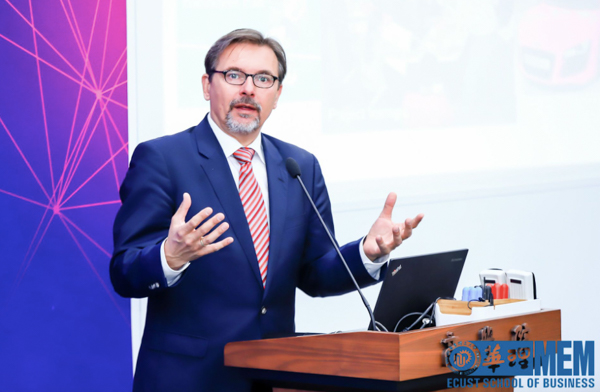 
华东理工大学与德国柏林工业大学正式签约创办国内首个MEM双学位项目


