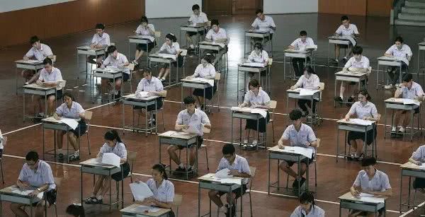 我985毕业,语文水平是个渣:应试下的语文从来不相信文学
我985毕业,语文水平是个渣:应试下的语文从来不相信文学