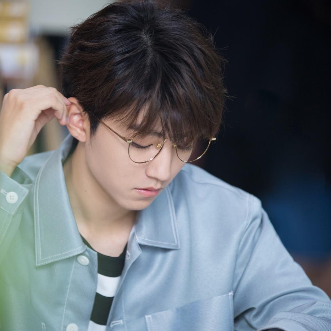 
高考语文：8大古诗万能答题模板，家长让孩子照着写，稳稳拿分！


