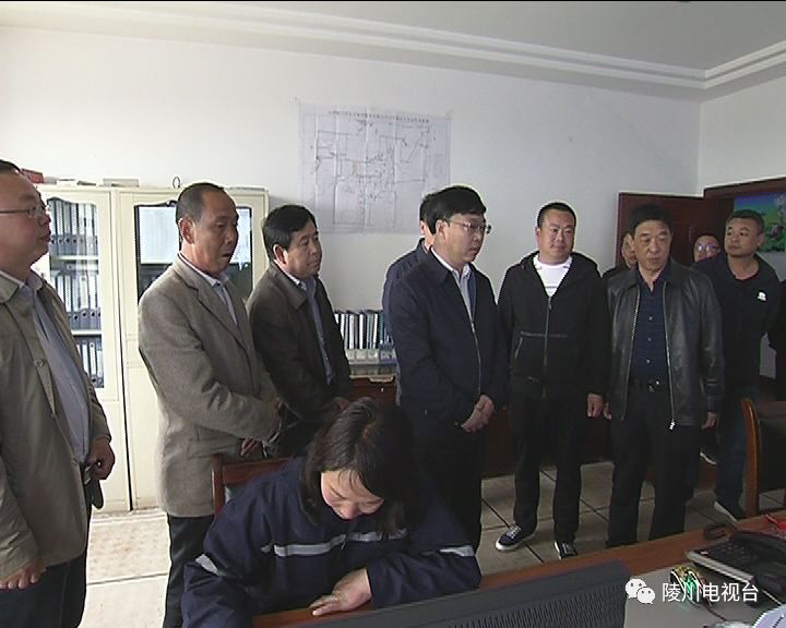 侯贵宝在秦家庄乡调研指导工作