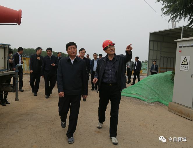 大陈闸位于襄城县境内,是北汝河上一座大型节制闸,新建大陈闸共布置12