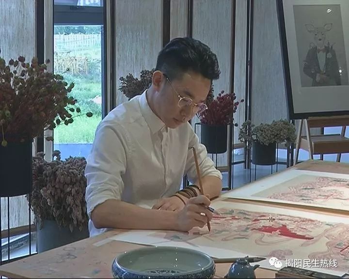 揭阳青年创作工笔画被伦敦艺术大学收藏!_陈继