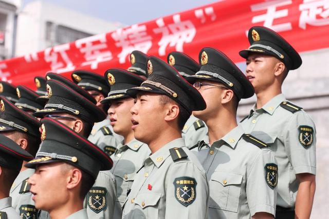 2019中国军校排行榜_盘点中国六类军校,你想穿上那种军装