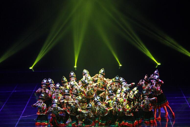 
成都武侯区教育局获教育部“全国中小学生艺术展演”优秀组织奖


