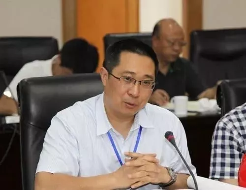 
这才是综合性大学！理工可以有院士、文艺可以上央视、足球出了中国门！


