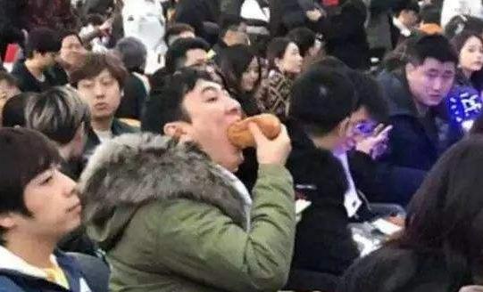 有钱也玩不转?LPL战队被爆陷财务危机,网友猜测:OMG还是V5? 吉祥坊备用网址