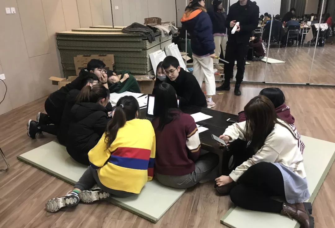 
【设计课堂】集帅气与才气的优秀学员，分享学习心得！


