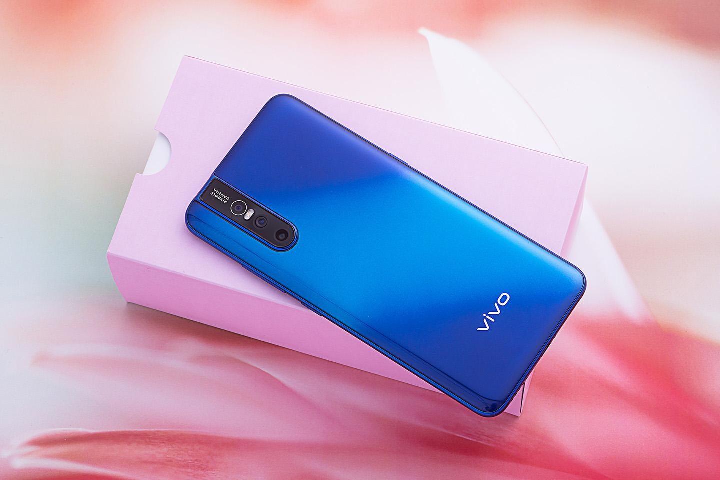 无与伦比的梦幻之美 vivo s1 pro钟情蓝
