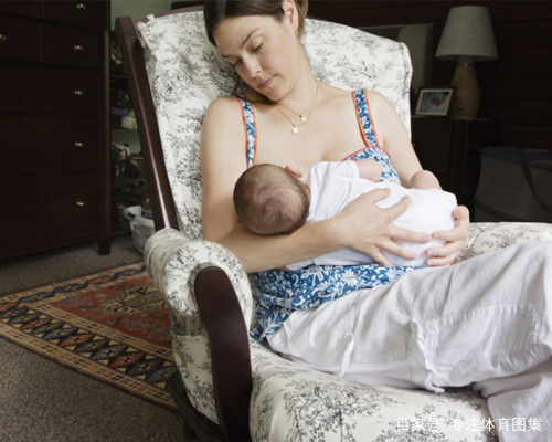                     新手爸妈注意了，如果你家孩子未满三个月，就切莫对其做这几件事