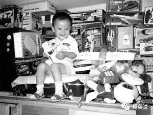 
郑渊洁上热搜：让儿子退学自行“私塾”，这对父子到底有多牛...


