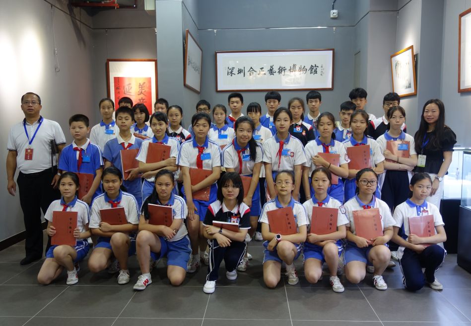 共有 10000多中小学生走进合正艺术博物馆参加传统文化艺术活动,赢得