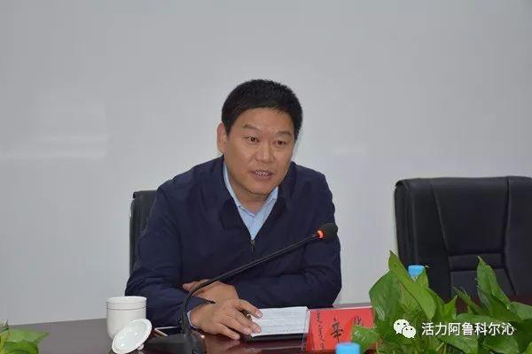 李晓华主持会议.实地查看结束后召开了座谈会.