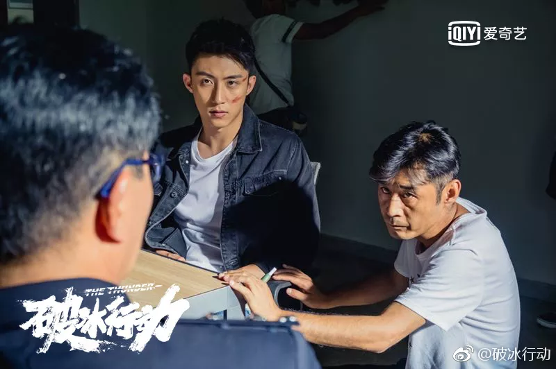 急救电视剧全集播放 a4786b8bc79b4d438c8fd8275e376a0c.jpg