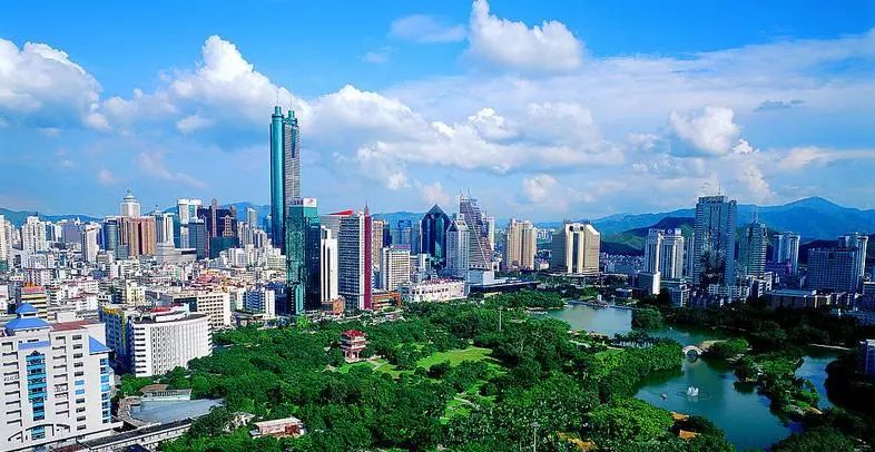 台北人均gdp_国内第一高楼已建成3年,遇到大风竟摆动近1米,网友 够安全吗(2)