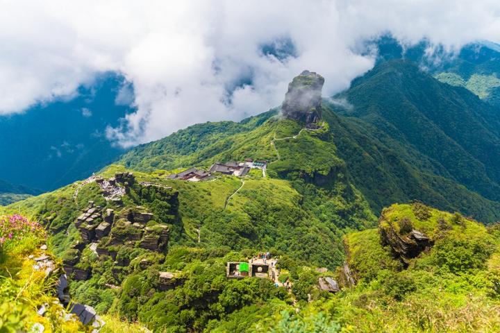 老金顶 b30bd2e638c7471d90890e76b71c8a15.jpeg