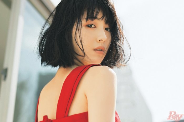 
滨边美波高中毕业决心成为专业女演员



