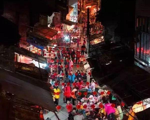 上梅古镇神秘的上梅镇老街,始建于北宋年间,青石板,马头墙,小青瓦