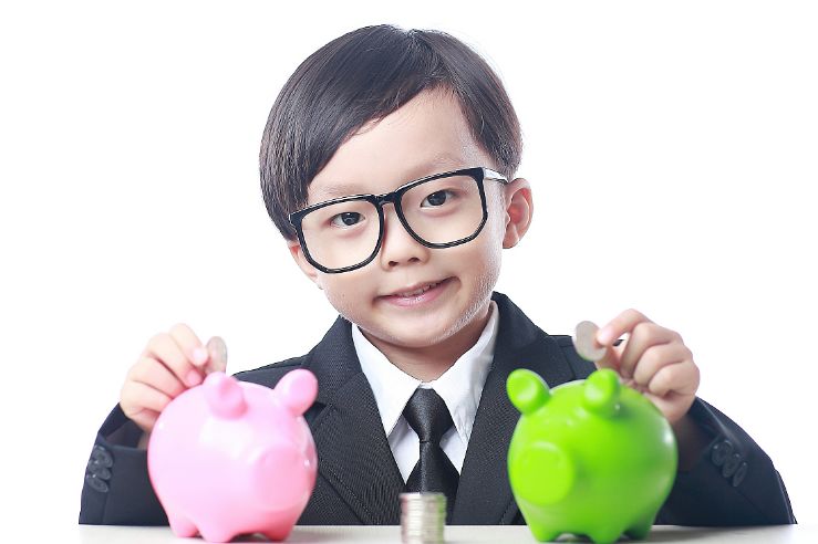 
原创
孩子问“为什么同学家比咱们家有钱？”父母的答案，影响孩子一生


